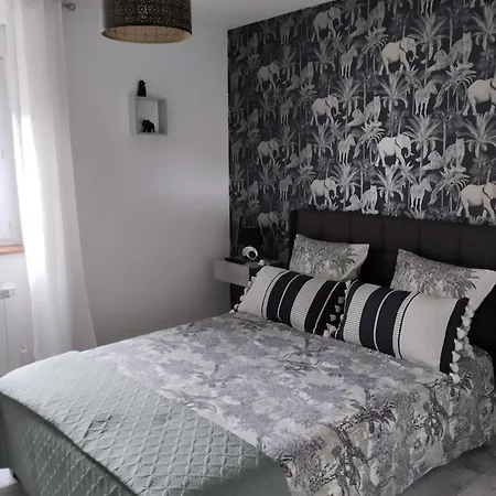 Le Manoir De La Pichardiere Guest house *